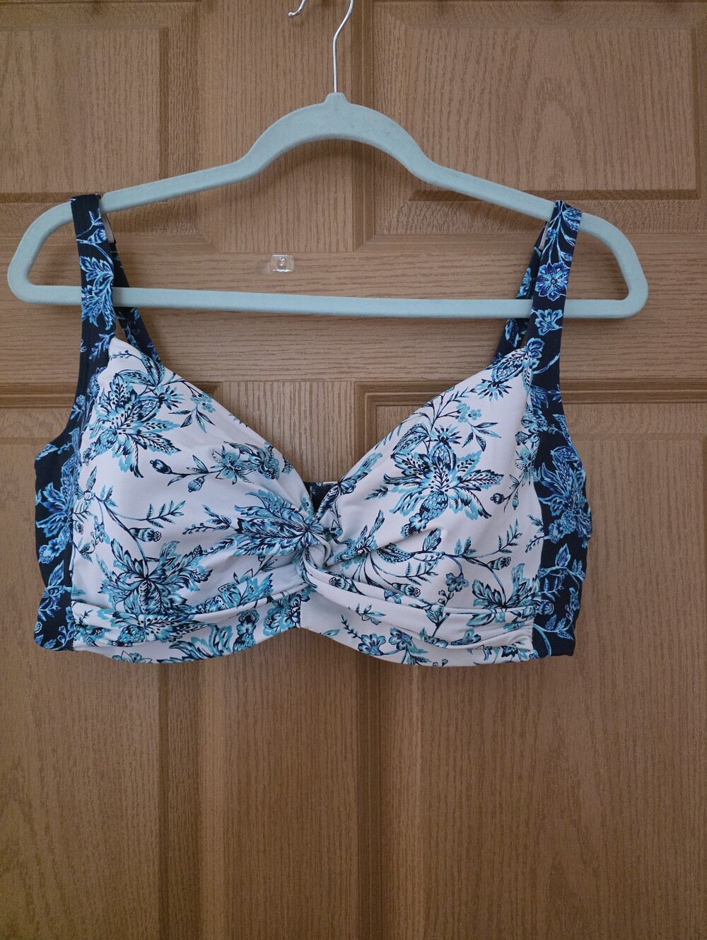 Lands' End Underwire Bikini Swim Top Blue Floral Twist Front Size 12DD EUC